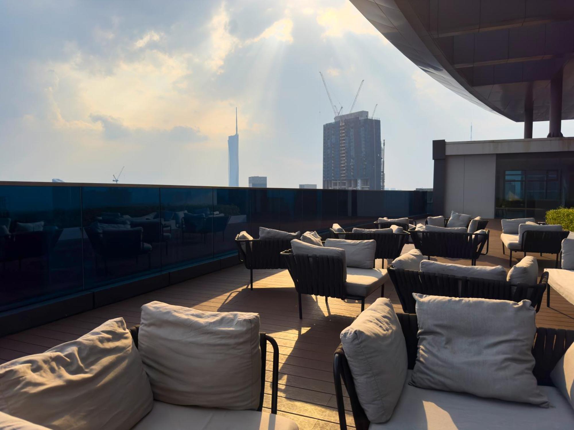 Moonway Suites At Eaton Klcc 吉隆坡 外观 照片